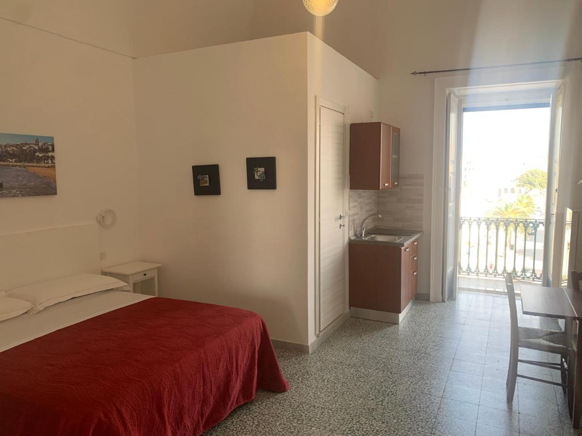 Colombo Apartment E Room Vieste Luaran gambar