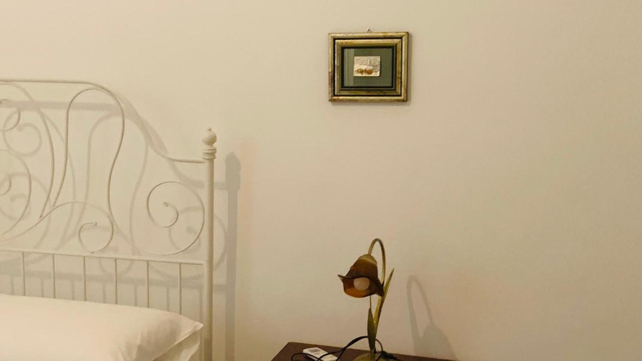 Colombo Apartment E Room Vieste Luaran gambar